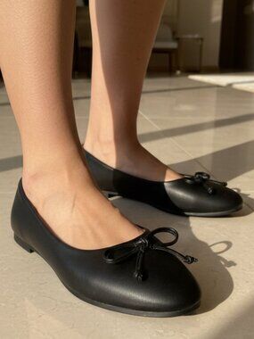 NWT PAZZLE Black Bow Pointed Toe Ballet Flats